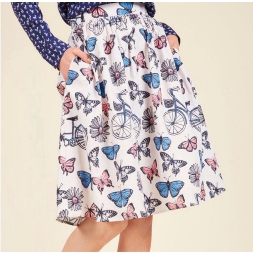ModCloth Fervour Bicycle, Flower, & Butterfly Novelty Vintage Skirt Medium
